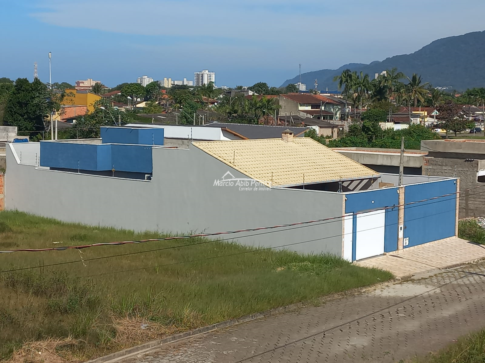 Linda casa à venda em Peruíbe