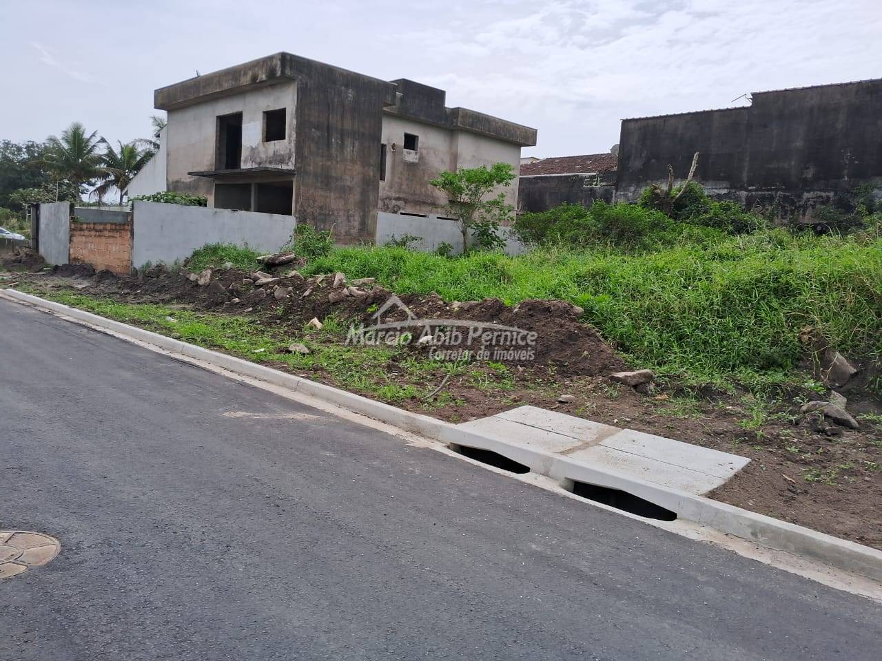 Terreno a Venda em Peruibe