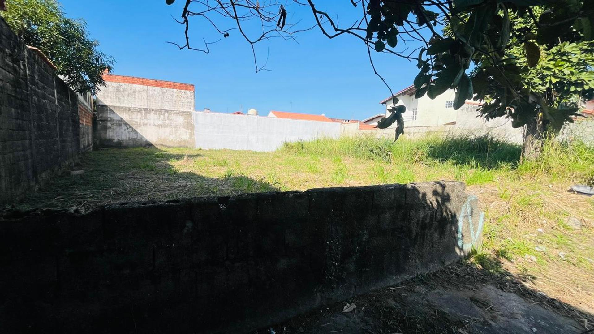 Terreno à venda em Peruíbe