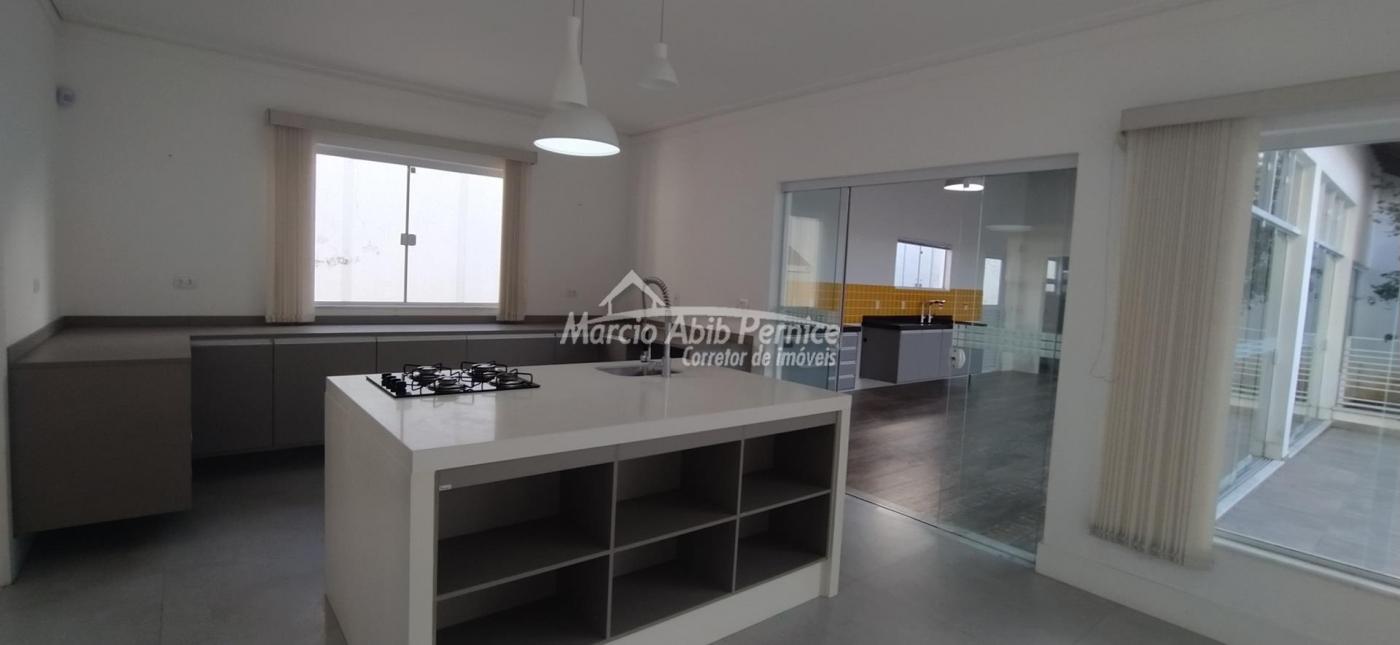 Sobrado Triplex em Peruibe/SP